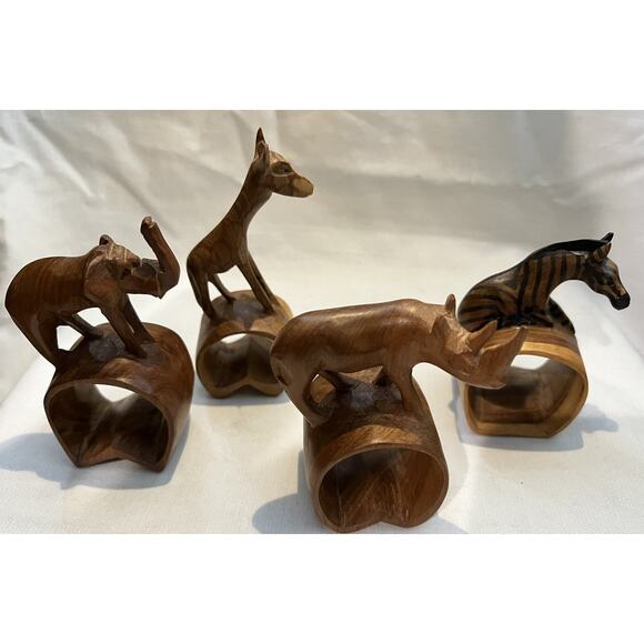 Wooden Safari Animal Hand Crafted Napkin Rings Set of Four Made in Kenya - Picture 1 of 6